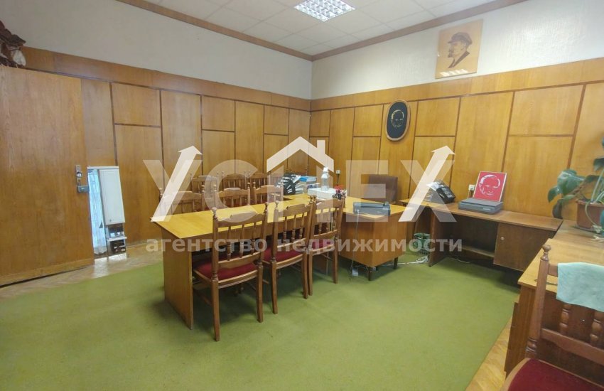 Продажа нежилого помещения г. Кольчугино ул. 6 Линия д. 31